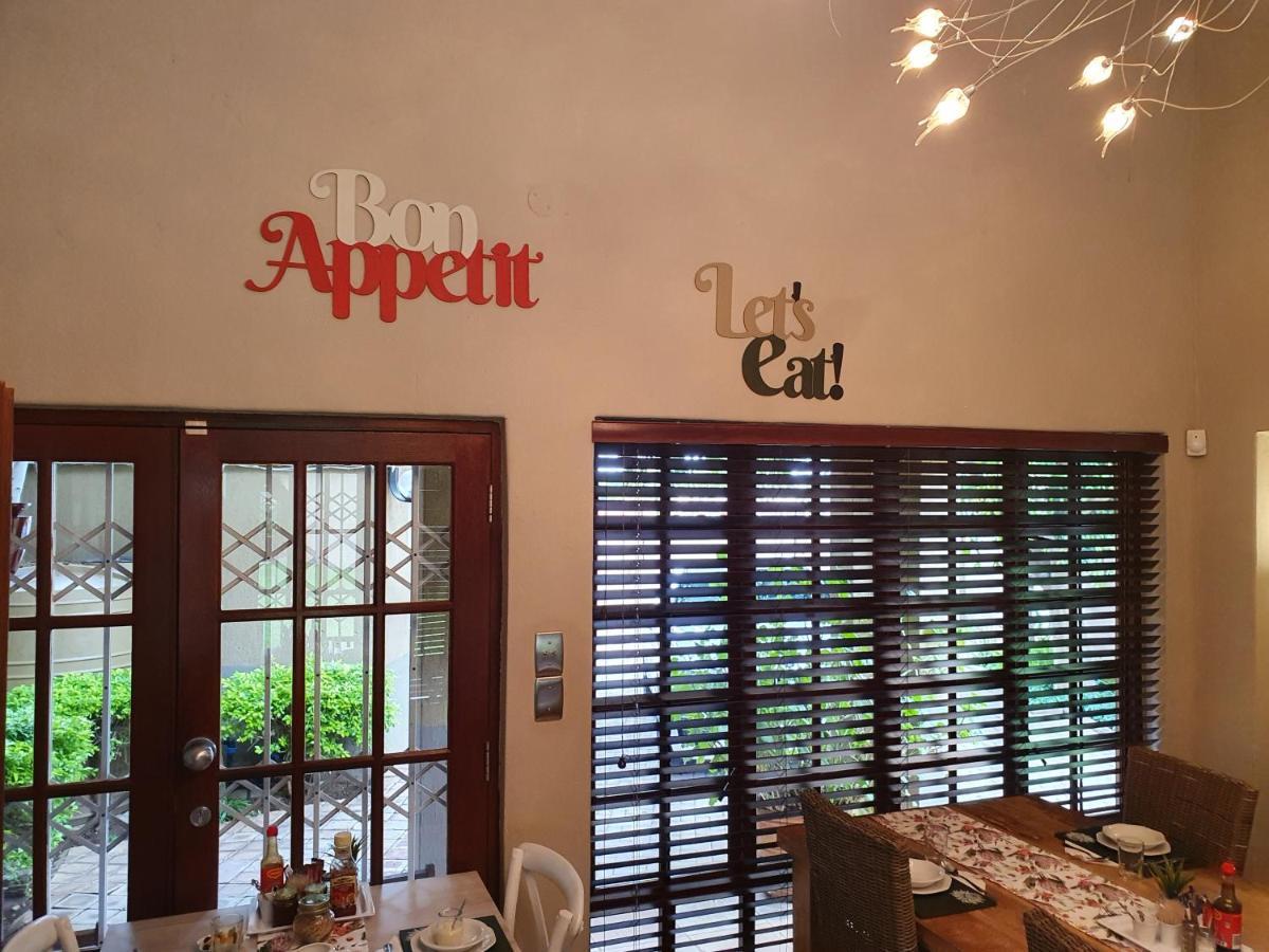 Bed and Breakfast The Leopard Tree Polokwane Esterno foto