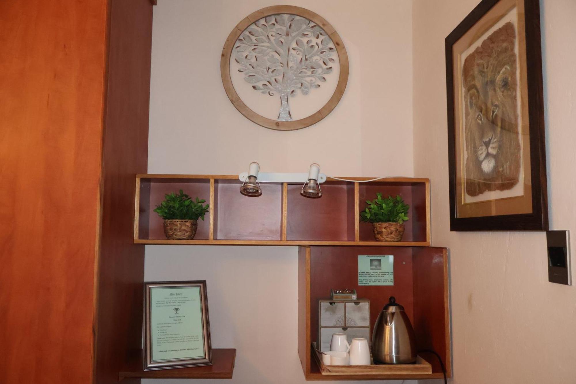 Bed and Breakfast The Leopard Tree Polokwane Esterno foto