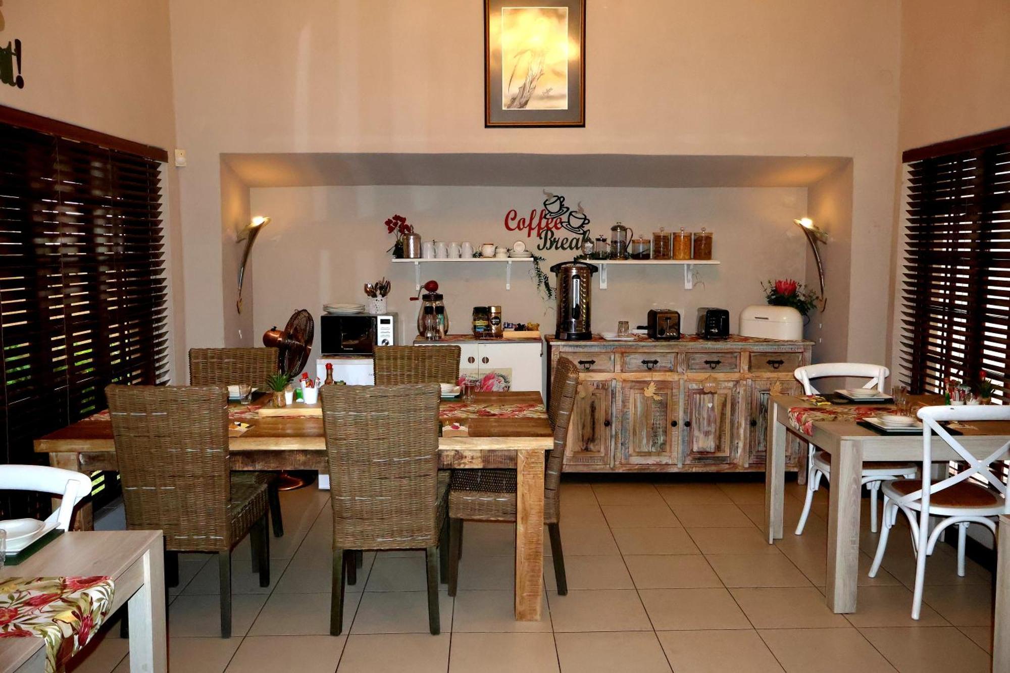 Bed and Breakfast The Leopard Tree Polokwane Esterno foto