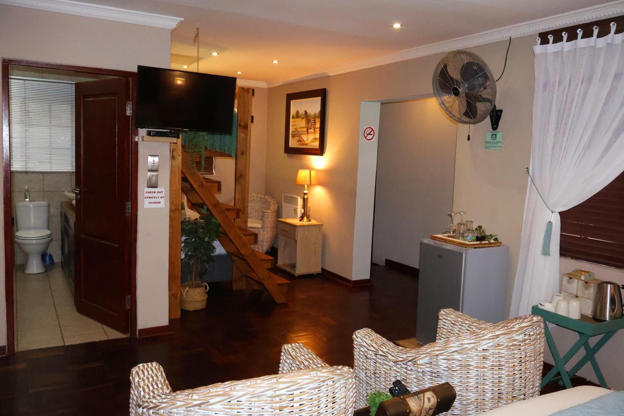 Bed and Breakfast The Leopard Tree Polokwane Esterno foto